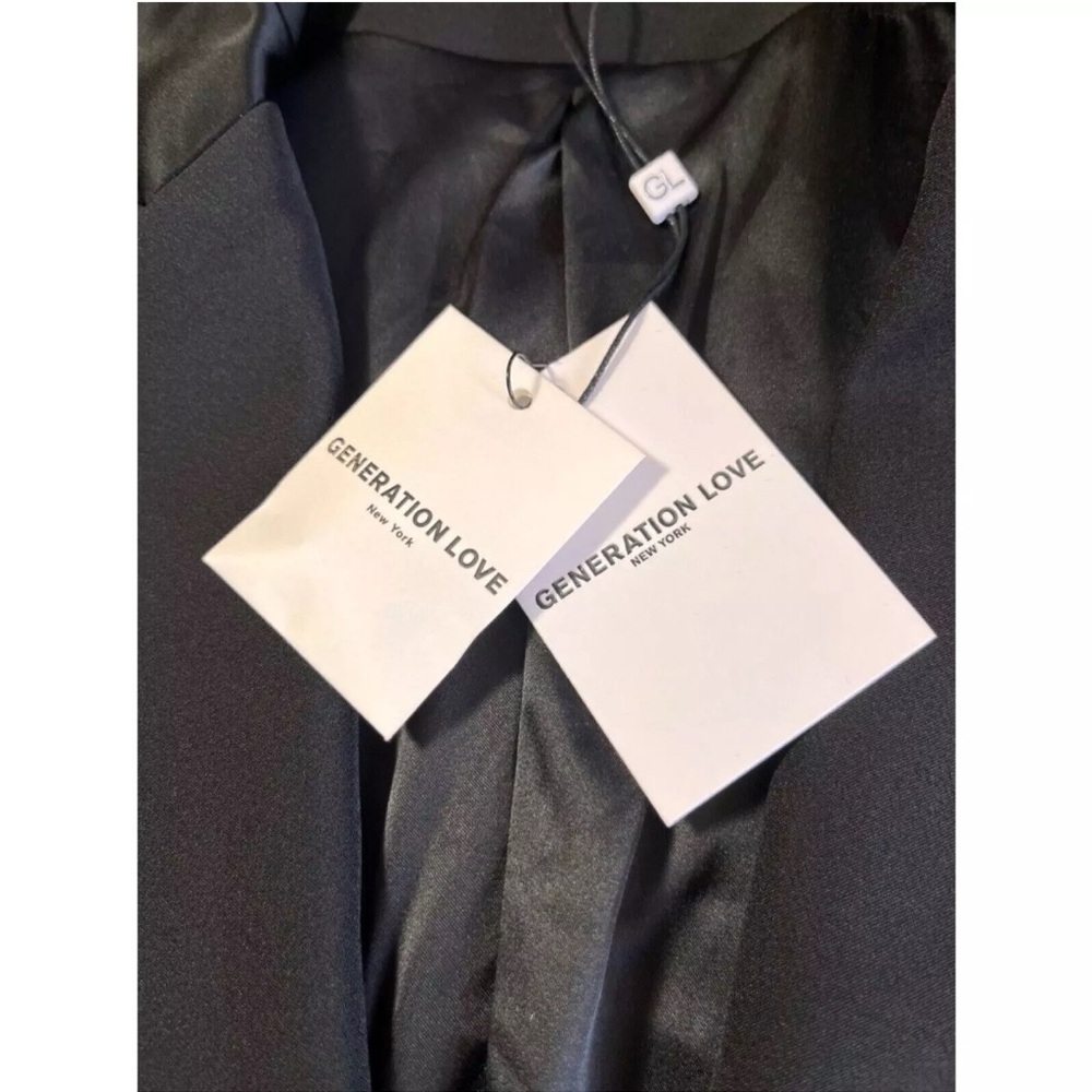 Generation Love Cori Tuxedo Blazer NWT large - Picture 3 of 3